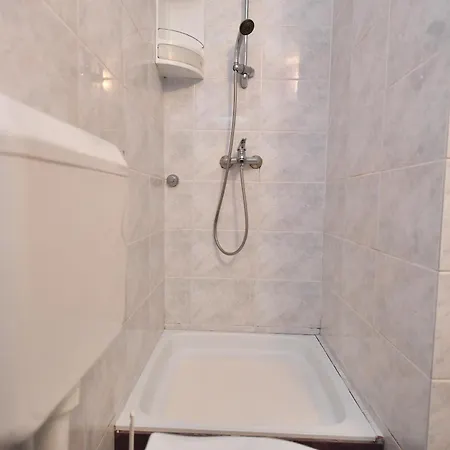 Cozy 16a Apartman Zára